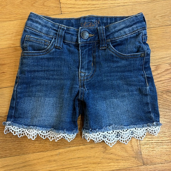 Retro Vintage Style Lace Trim Denim Jean Cut Off Shorts - Picture 1 of 3